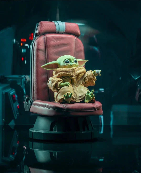 STAR WARS THE MANDALORIAN - THE CHILD (Grogu) IN CHAIR